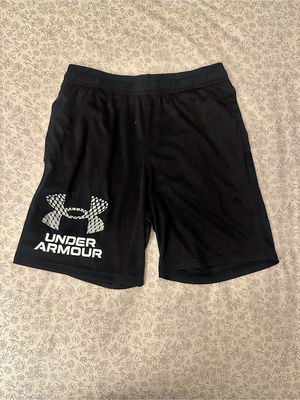 Under Armour Play Up Shorts Athletic Shorts in Black